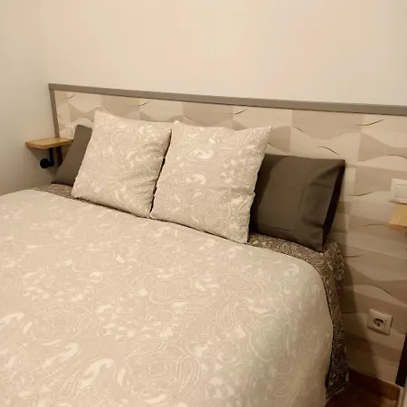 Apartman Cozy With A/c Near *