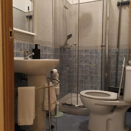 Cozy With A/c Near アパート *