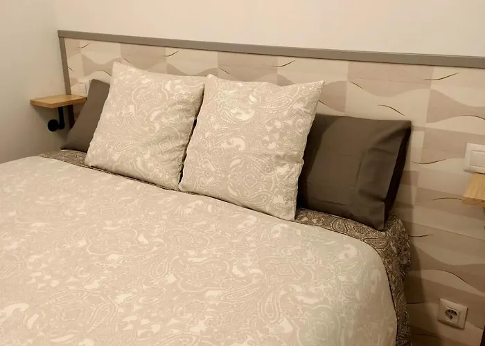 Apartament Cozy With A/c Near *